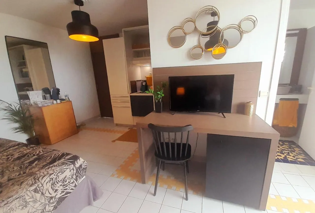 Studio Cap Caraibes, Piscine, Acces Plage, Nouvelle Wifi Haut Debit Apartment Saint-Francois  Guadeloupe